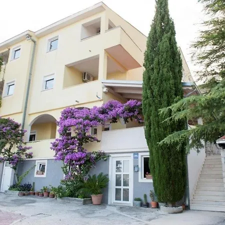 شقة In With Sea View, Balcony, Air Conditioning, Wifi 132-7