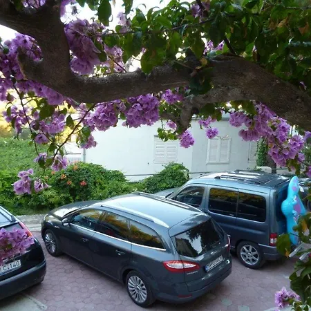 In With Sea View, Balcony, Air Conditioning, Wifi 132-7 Duće